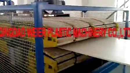 Ligne de machines de production de panneaux moussants PVC WPC